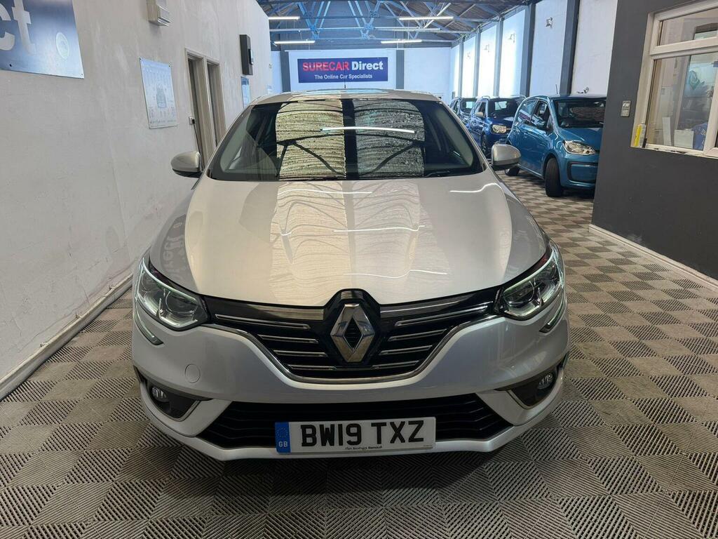 Renault Megane Iconic White #7