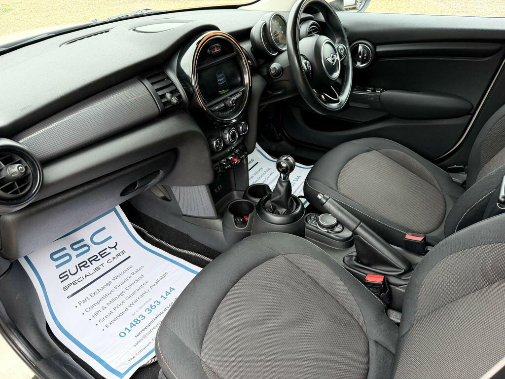 Mini Hatch 1.5L Cooper White #6