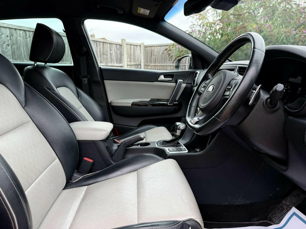 Kia Sportage 1.6L Gt-line White #5