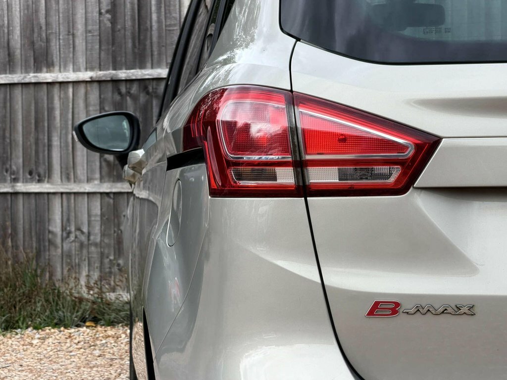 Ford B-Max 1.0 Ecoboost 125 Titanium X Red #24