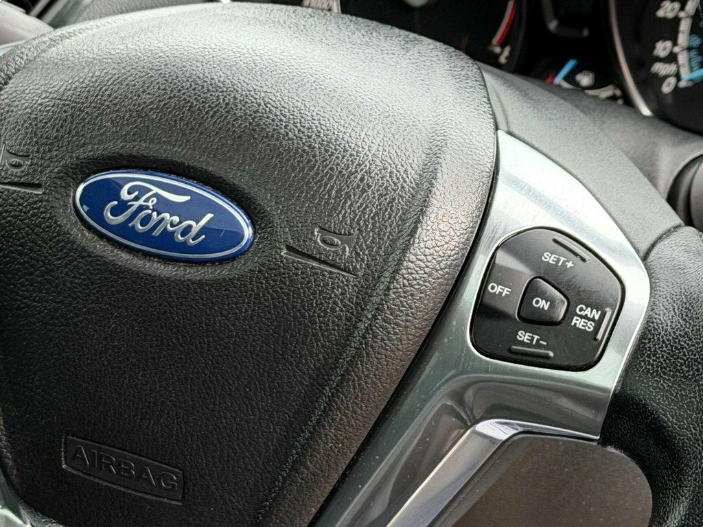 Ford B-Max 1.0 Ecoboost 125 Titanium X Red #42