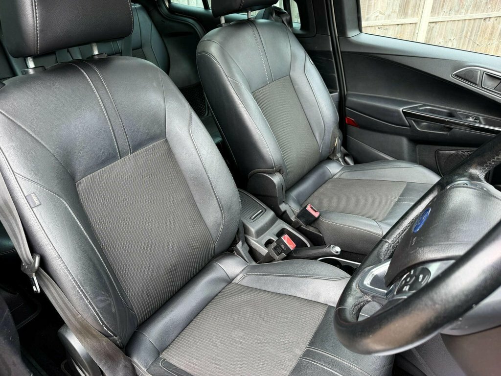Ford B-Max 1.0 Ecoboost 125 Titanium X Red #30