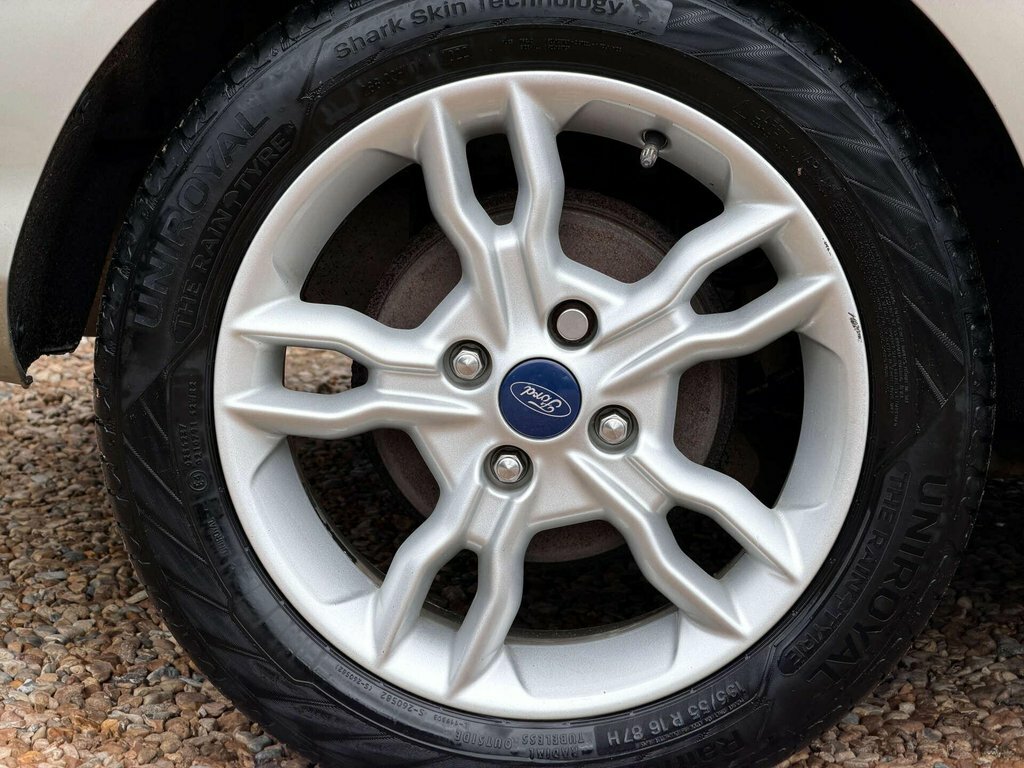 Ford B-Max 1.0 Ecoboost 125 Titanium X Red #25