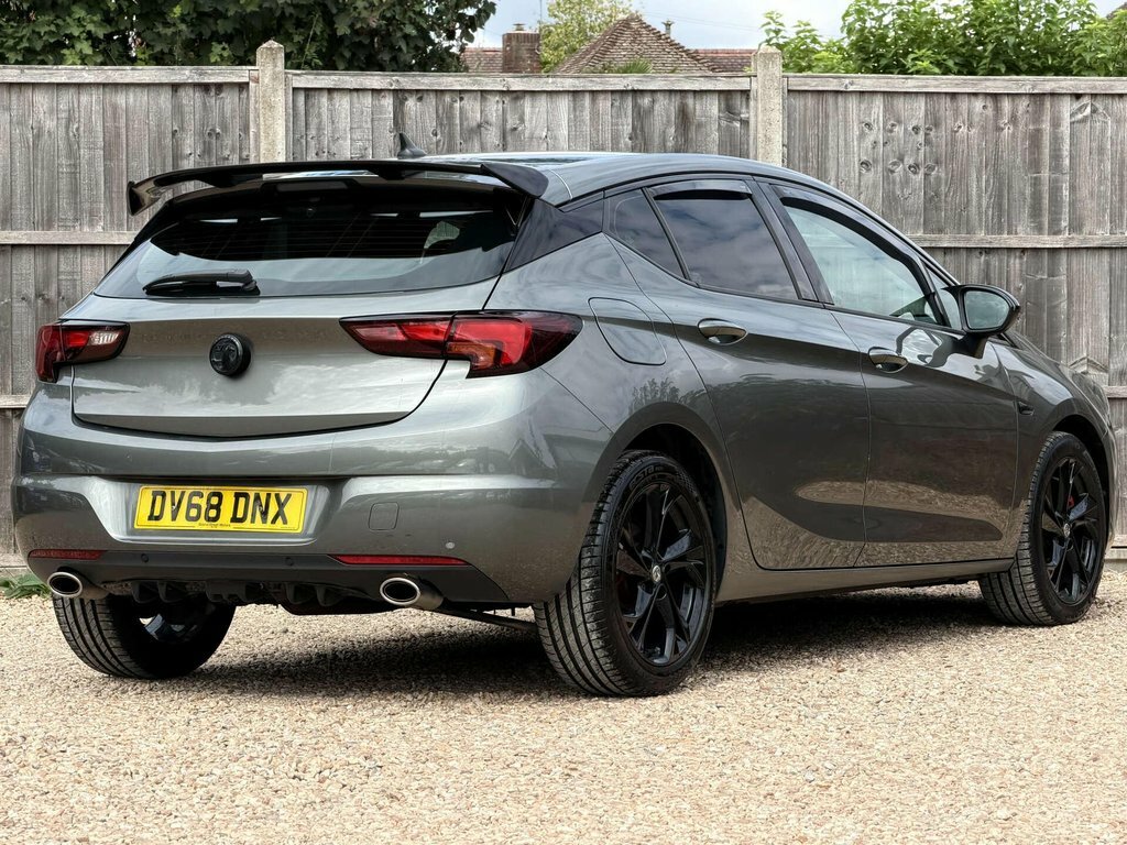 Vauxhall Astra 1.6L Sri Nav Grey #3