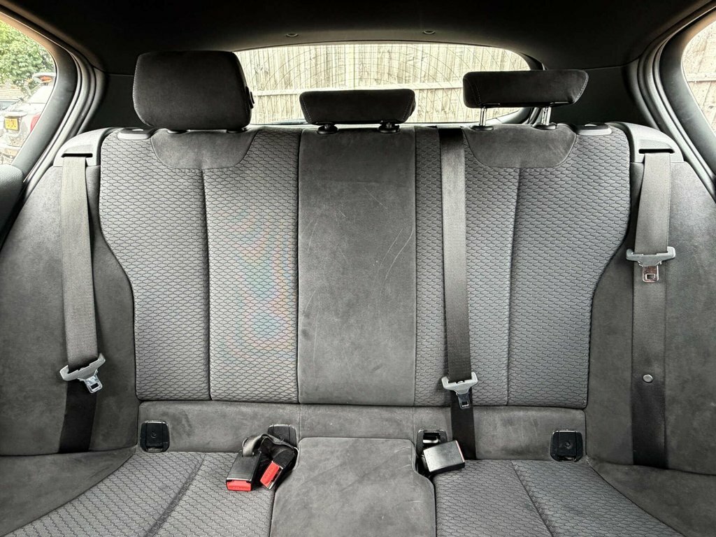 BMW 1 Series Shadow Edition Black #37