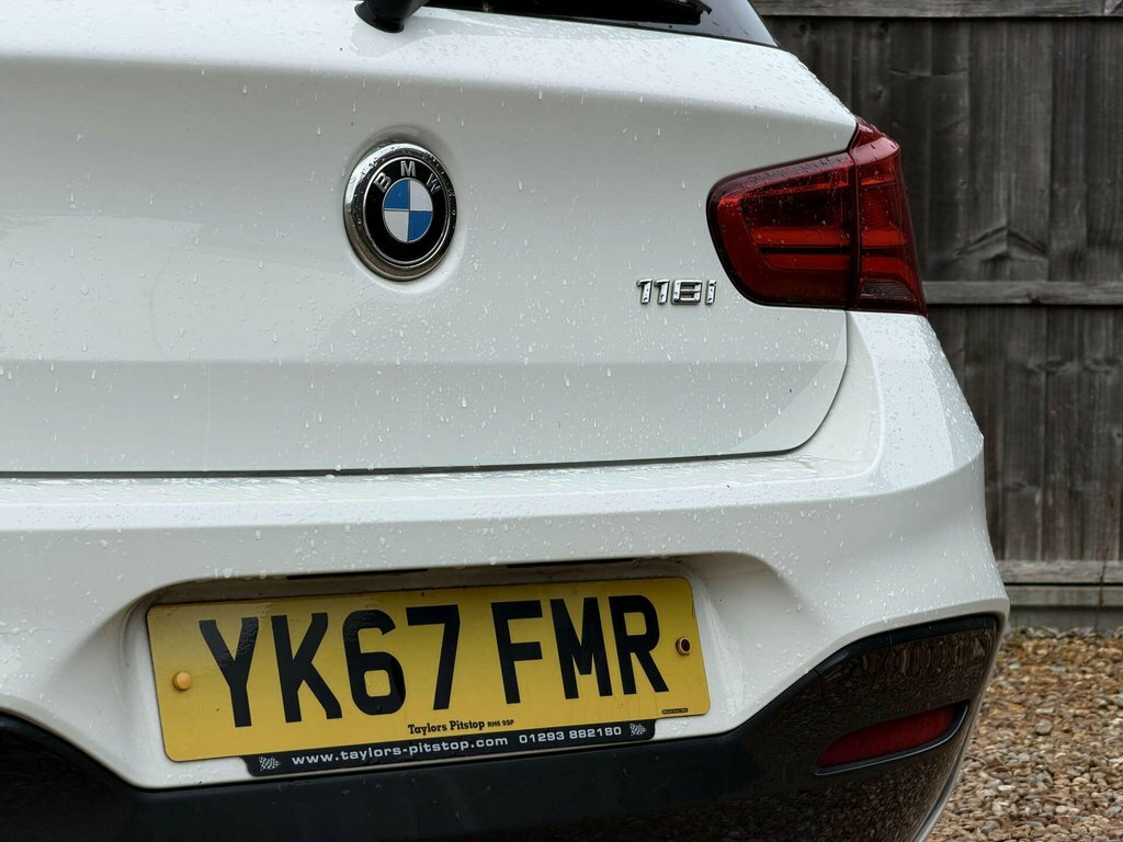 BMW 1 Series Shadow Edition Black #23