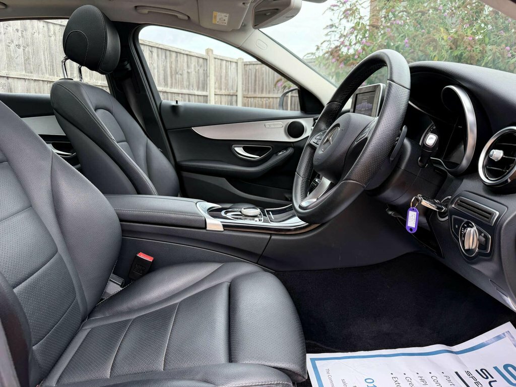 Mercedes-Benz C Class 2L Sport CX67HCP White #5