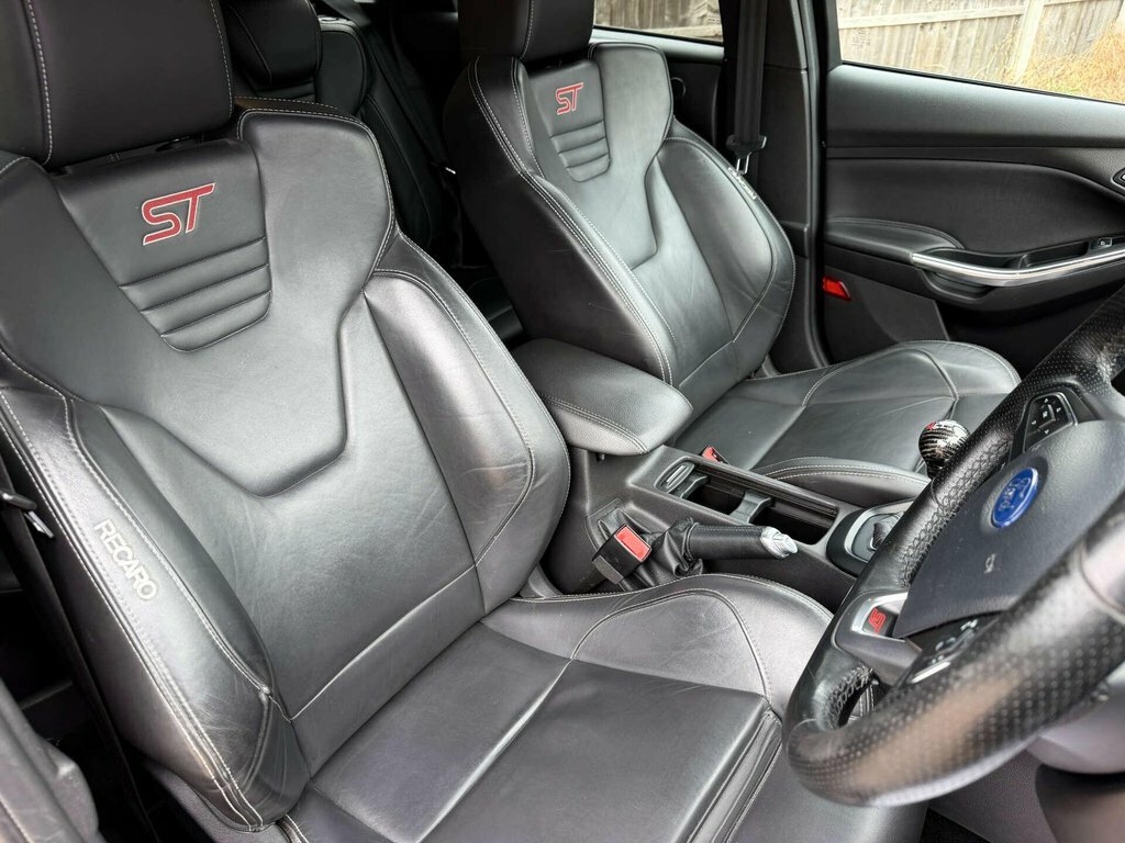 Ford Focus 2L St-3 Black #5