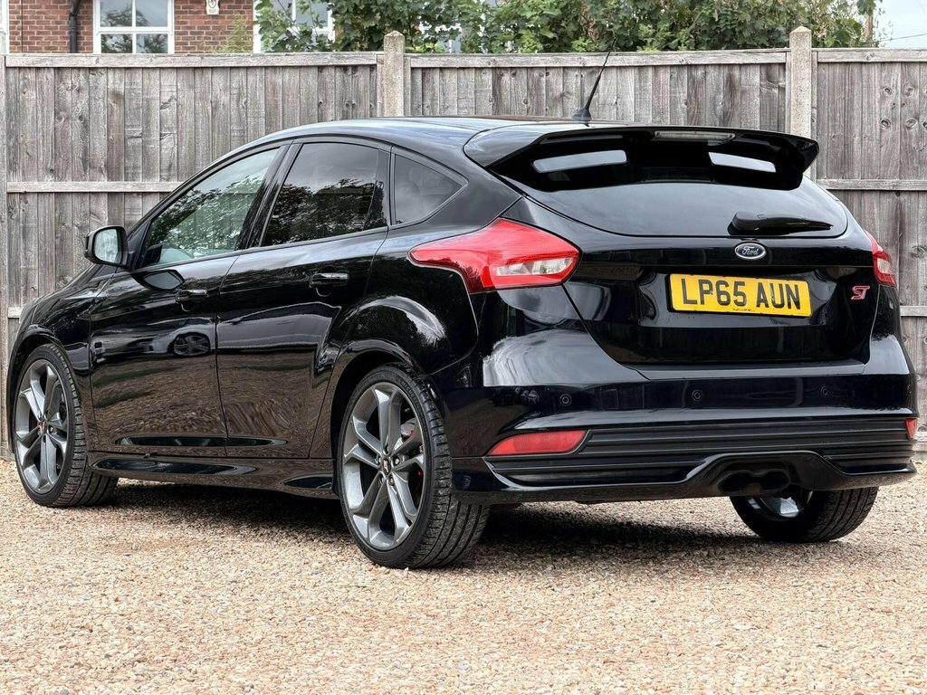 Ford Focus 2L St-3 Black #4