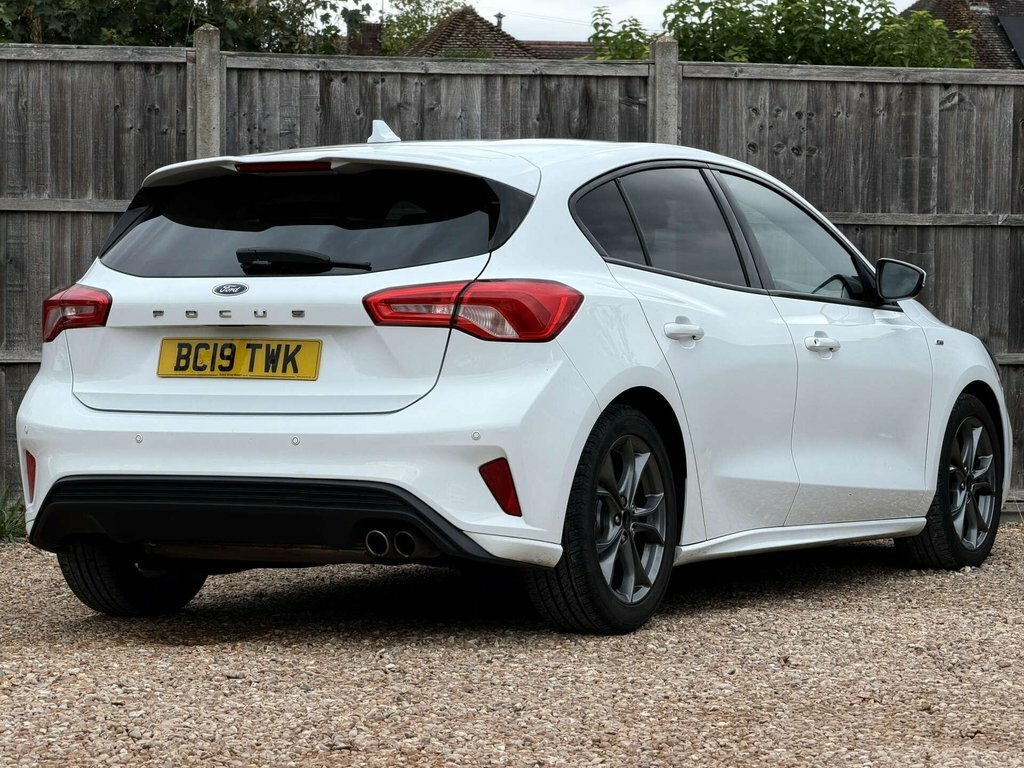 Ford Focus 1L St-line White #3