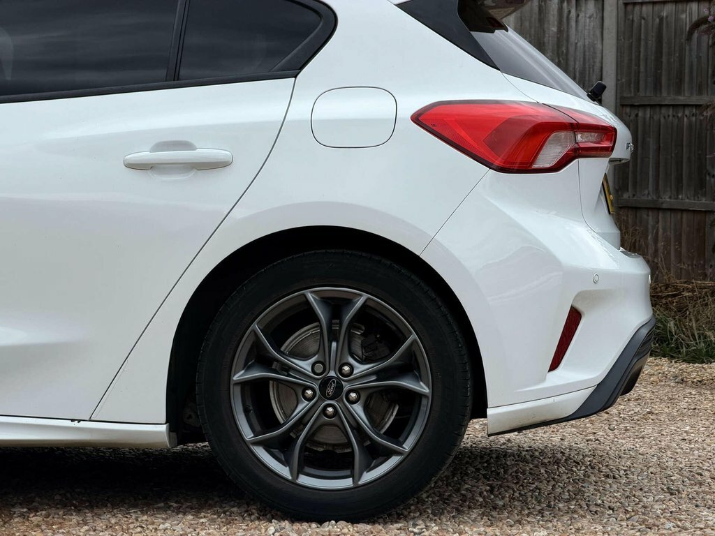 Ford Focus Titanium 1.0 125Ps Silver #21