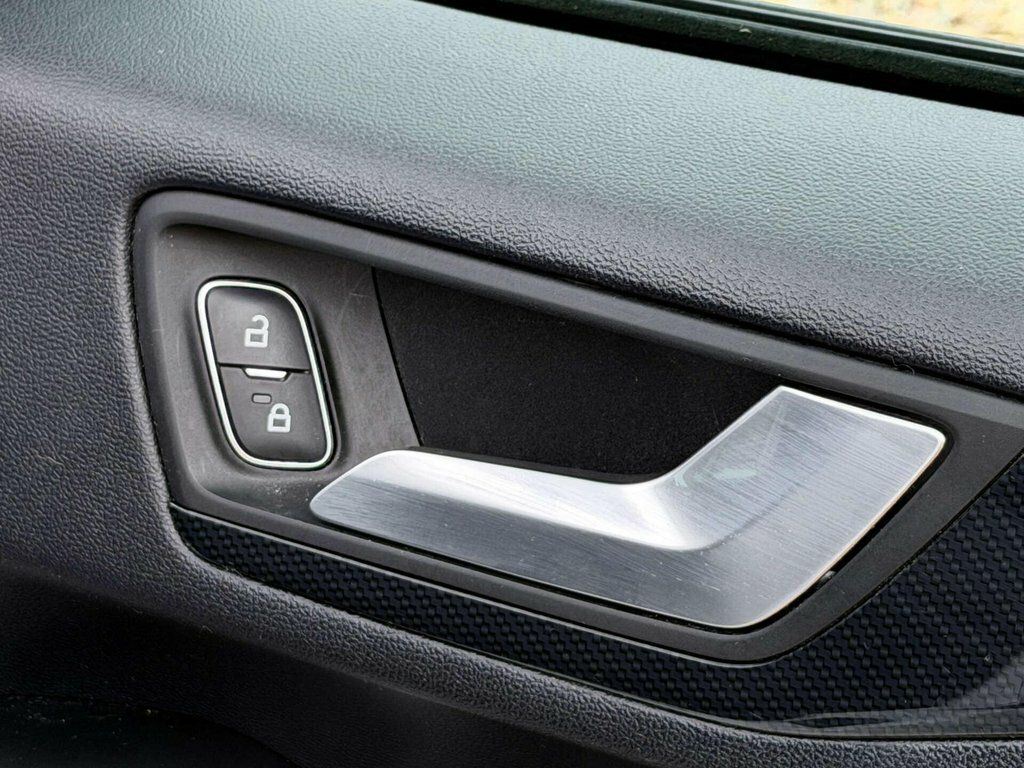 Ford Focus Titanium 1.0 125Ps Silver #45
