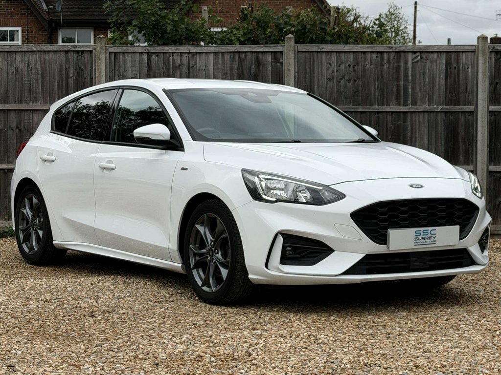 Ford Focus 1L St-line White