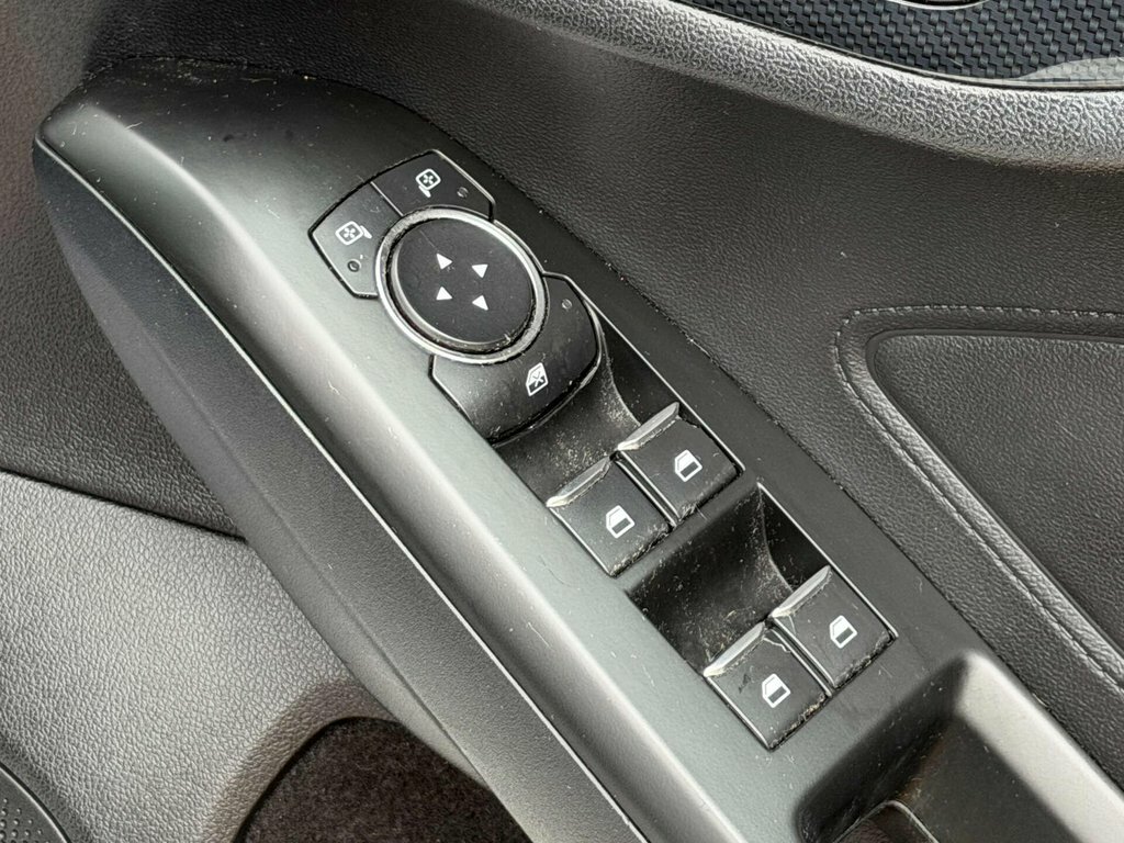 Ford Focus Titanium 1.0 125Ps Silver #46