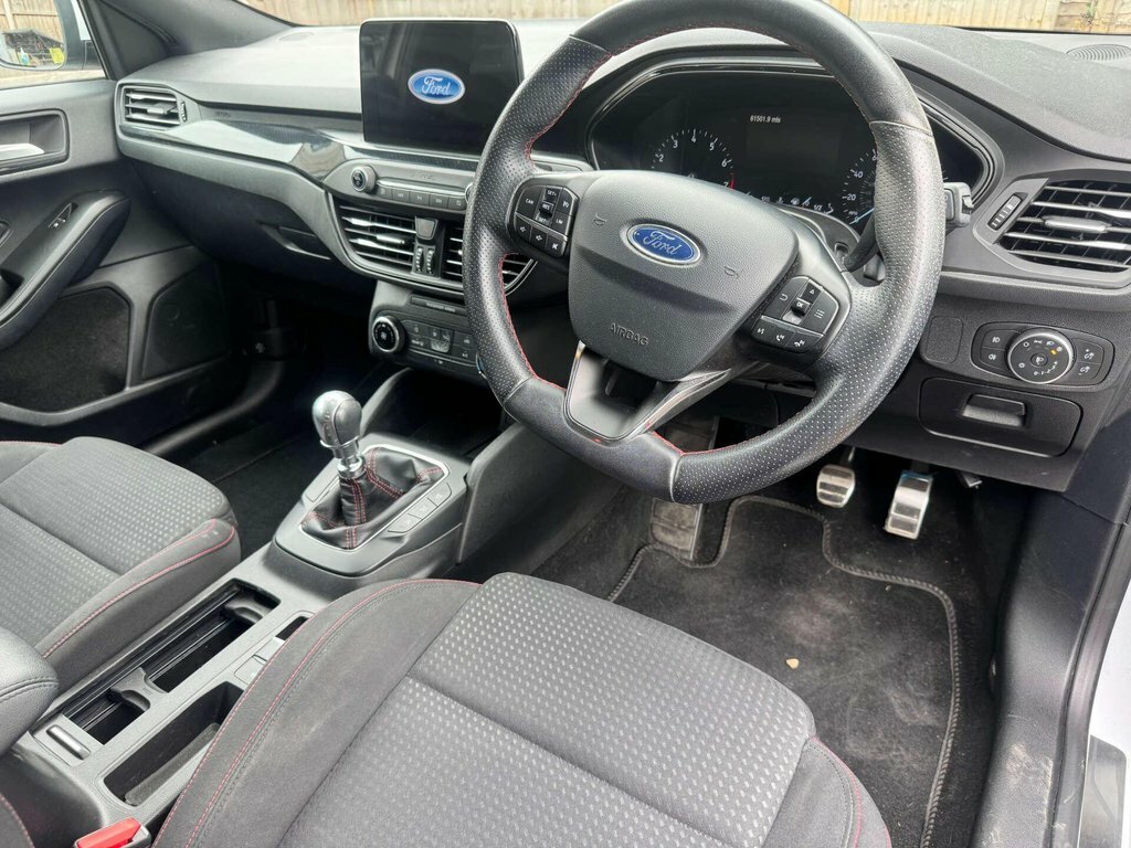 Ford Focus 1L St-line White #6