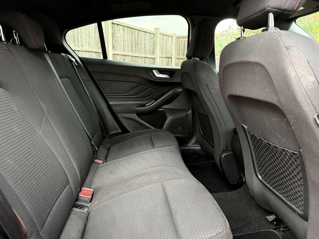 Ford Focus Titanium 1.0 125Ps Silver #9