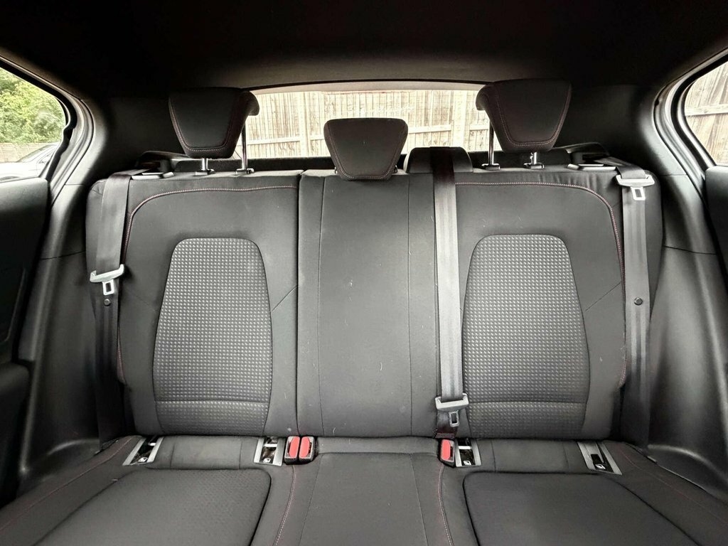 Ford Focus Titanium 1.0 125Ps Silver #37