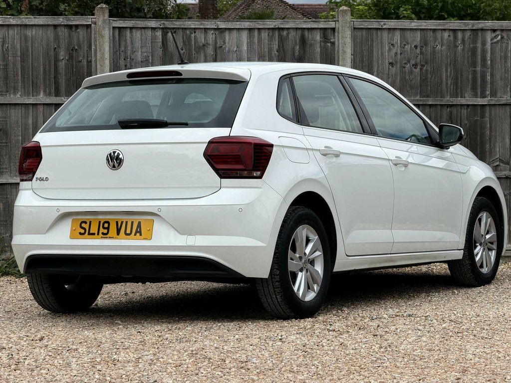 Volkswagen Polo 1L Se White #3