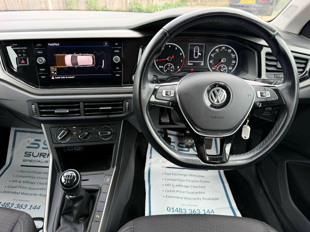 Volkswagen Polo 1L Se White #6