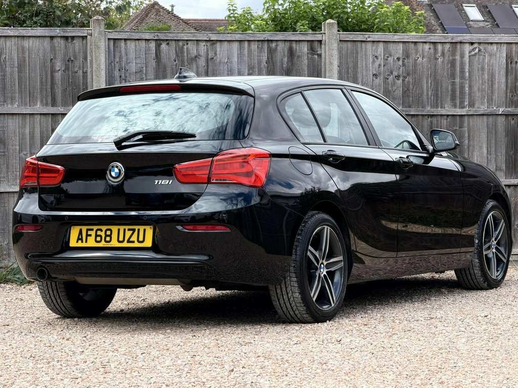 BMW 1 Series 1.5L Sport Black #3