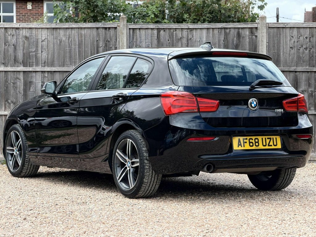 BMW 1 Series 1.5L Sport Black #4