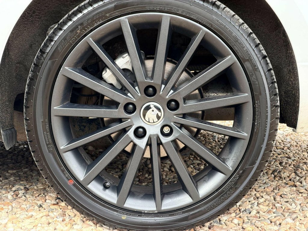 Skoda Octavia 1.6 Tdi Se Grey #23