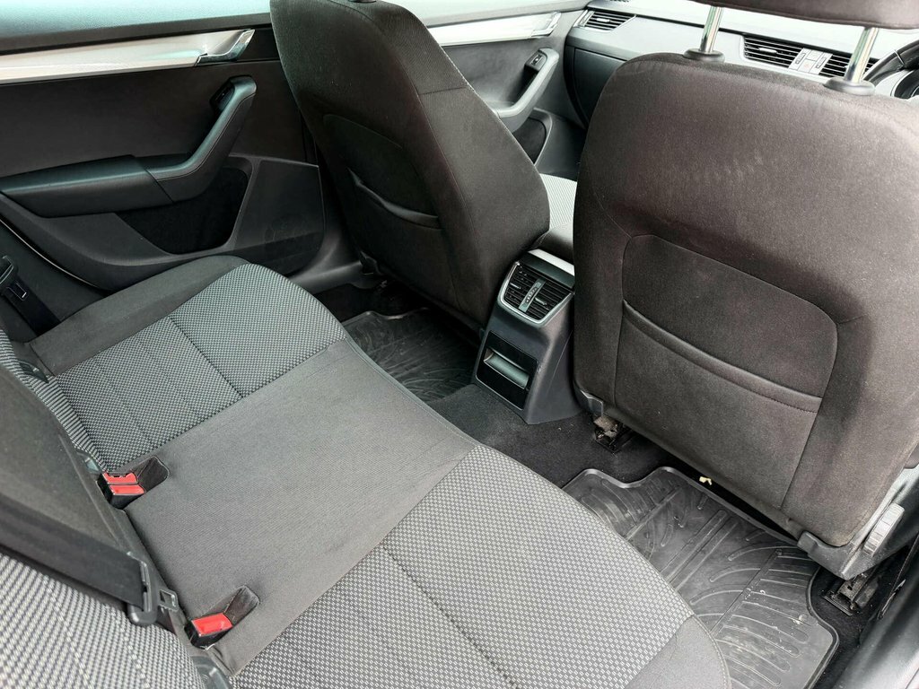 Skoda Octavia 1.6 Tdi Se Grey #34
