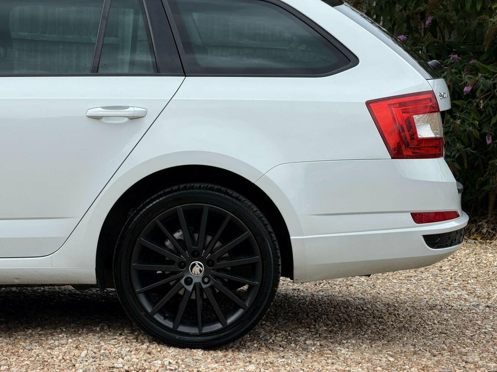 Skoda Octavia 1.6 Tdi Se Grey #20