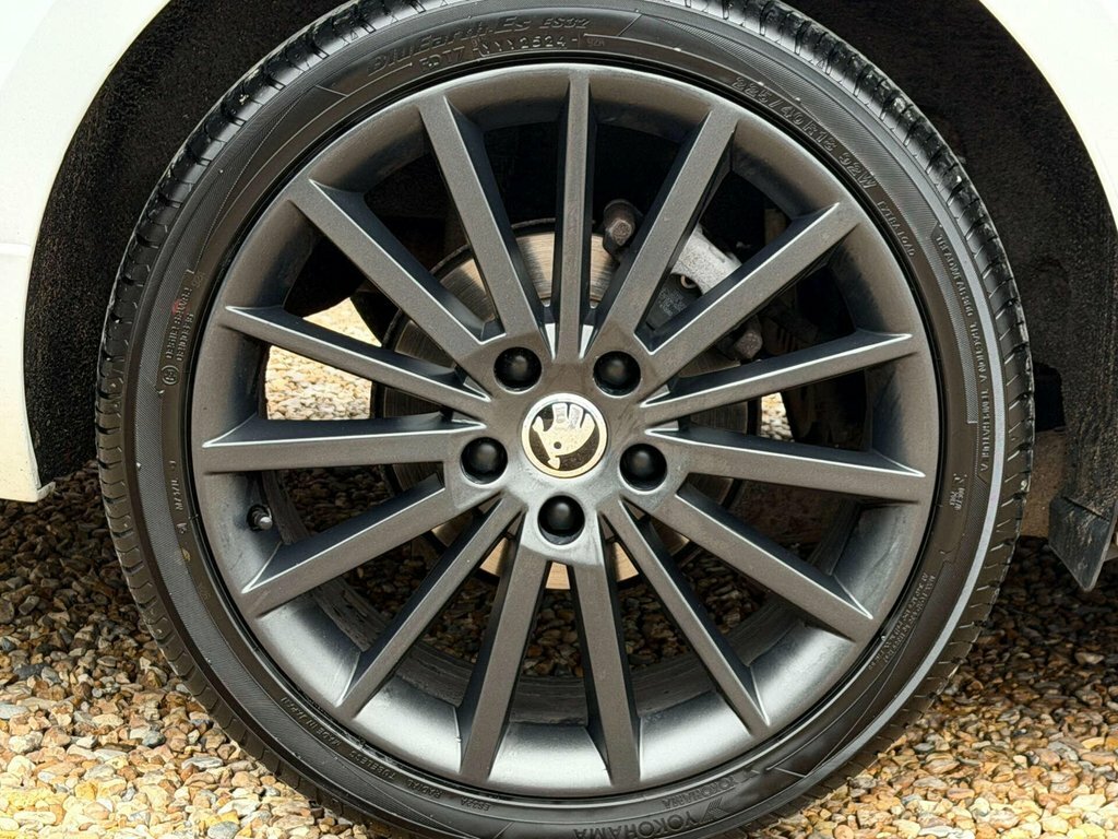 Skoda Octavia 1.6 Tdi Se Grey #25