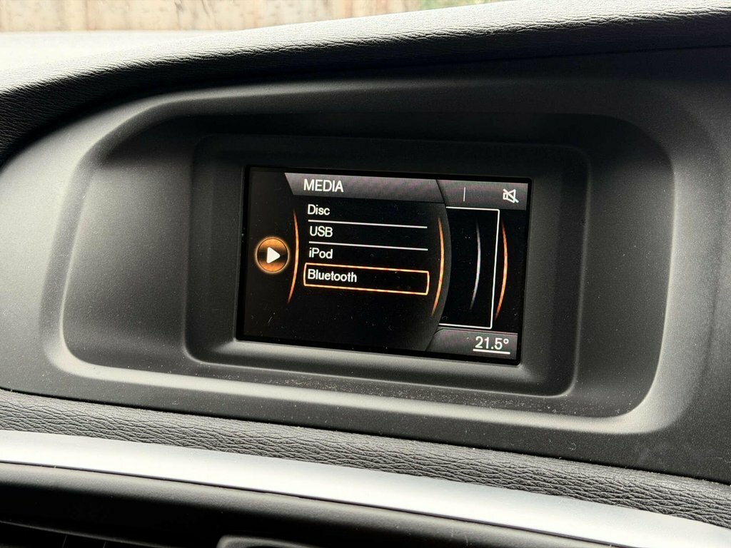 Volvo V40 2L Momentum Grey #58
