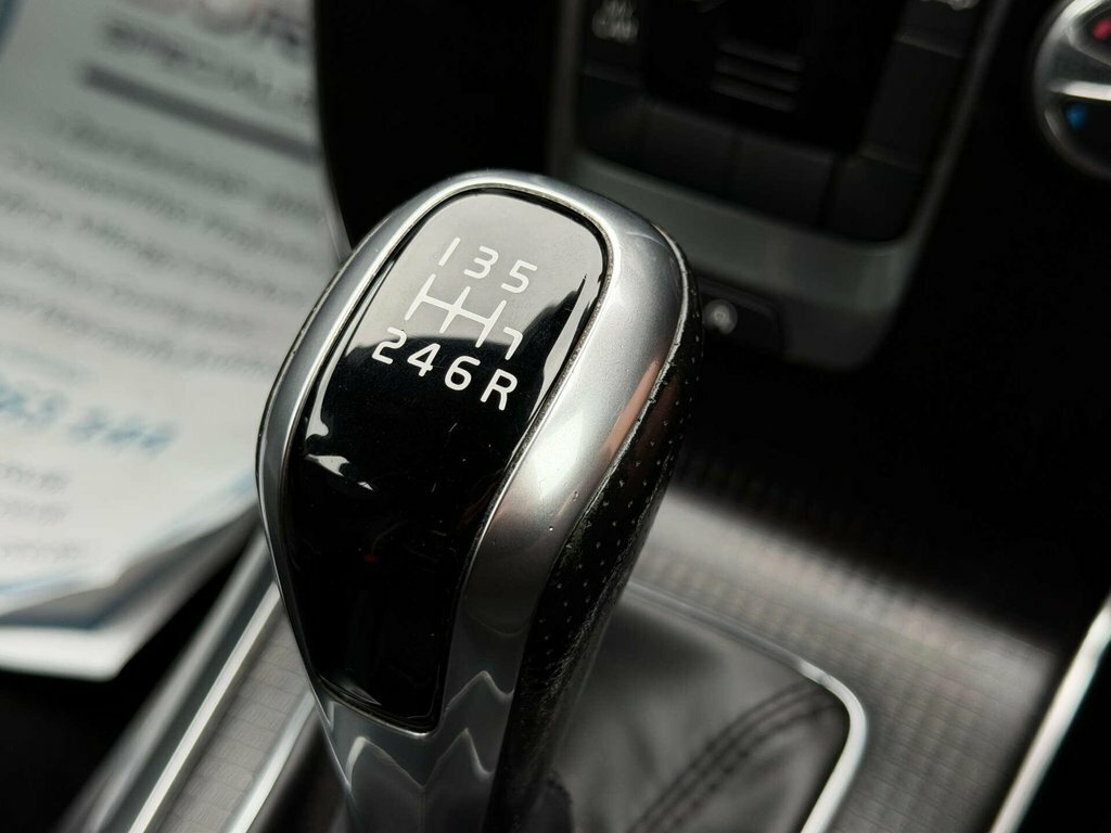 Volvo V40 2L Momentum Grey #49