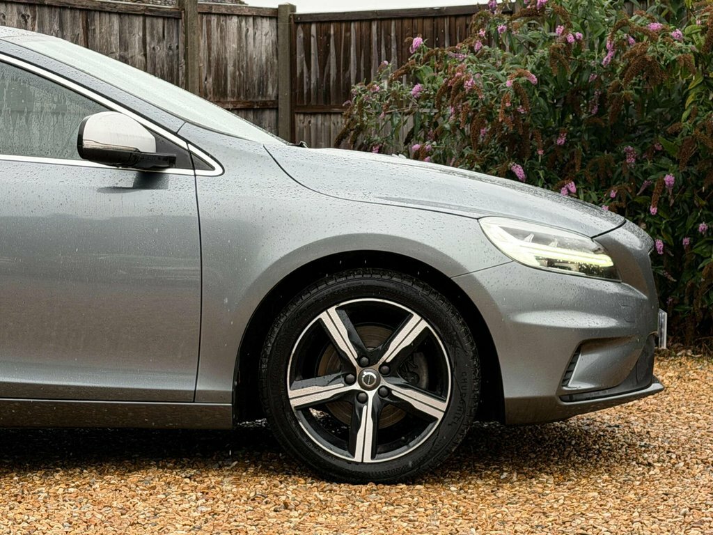 Volvo V40 2L Momentum Grey #20