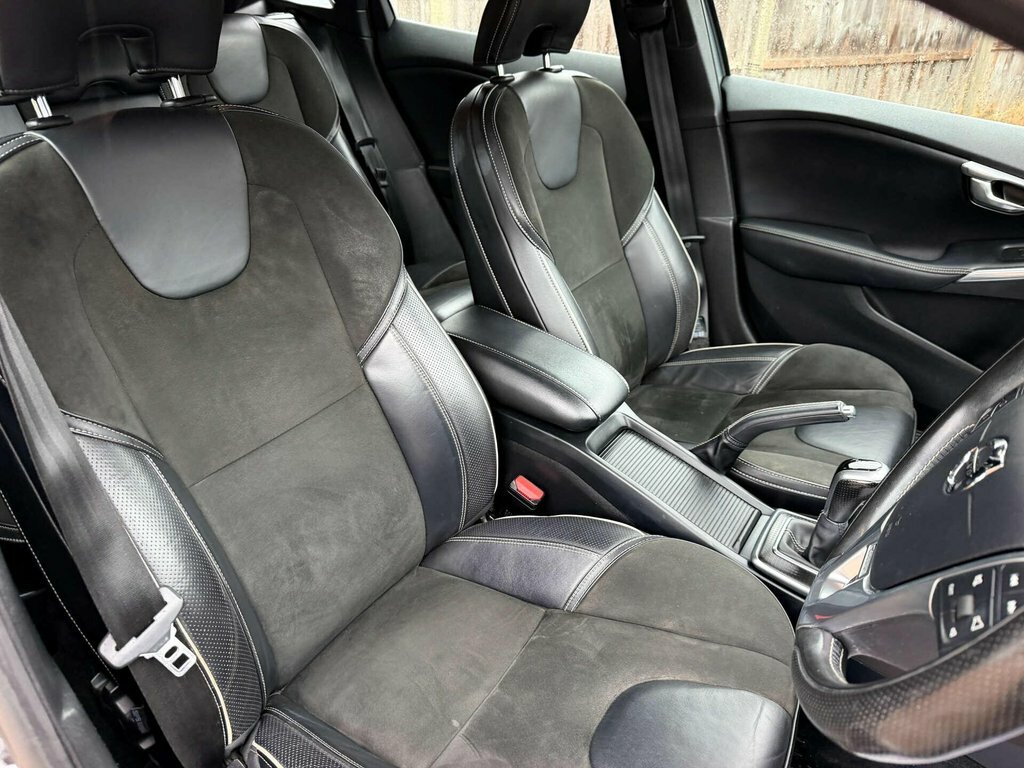 Volvo V40 2L Momentum Grey #29