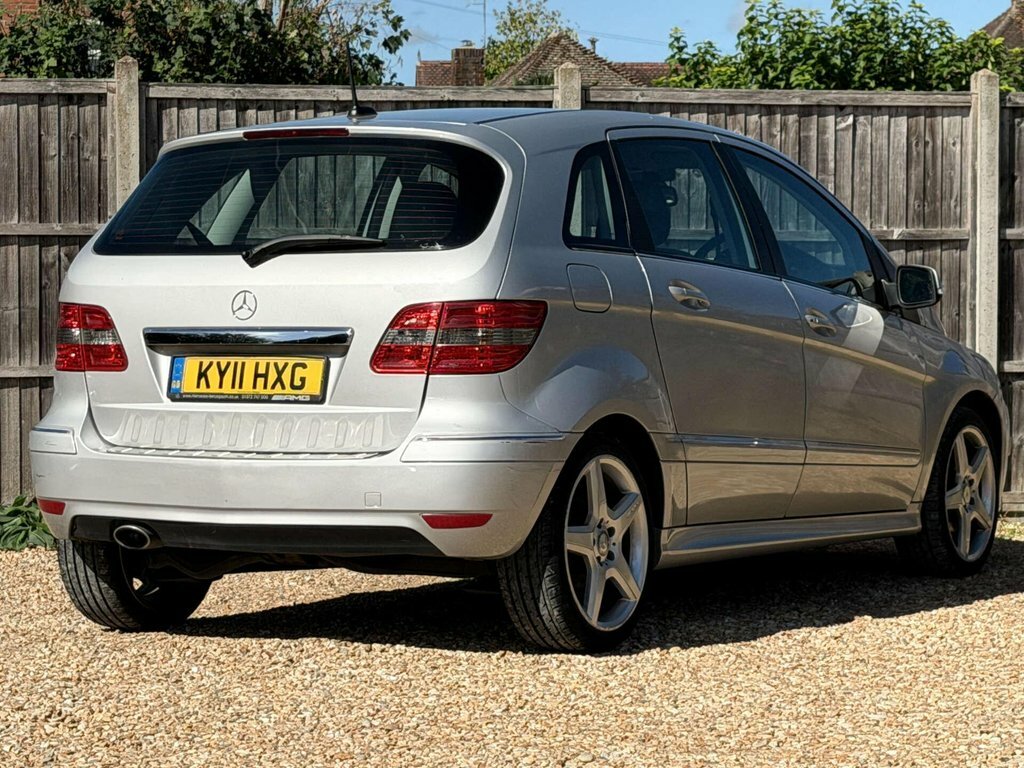 Mercedes-Benz B Class 2L Se Silver #3