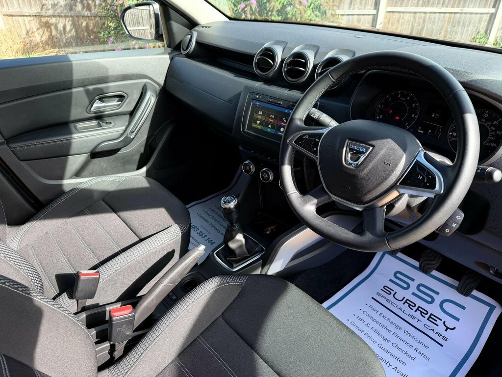 Dacia Duster 1.3L Prestige Orange #5