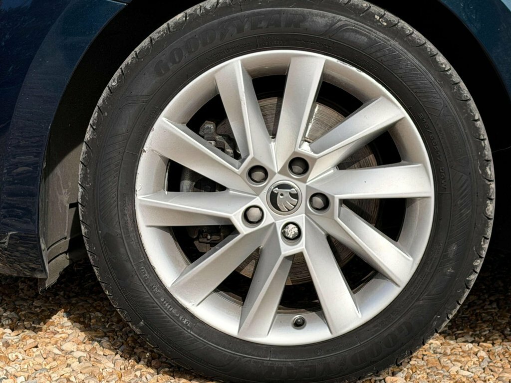 Skoda Superb Se L Executive Tsi Dsg Blue #27