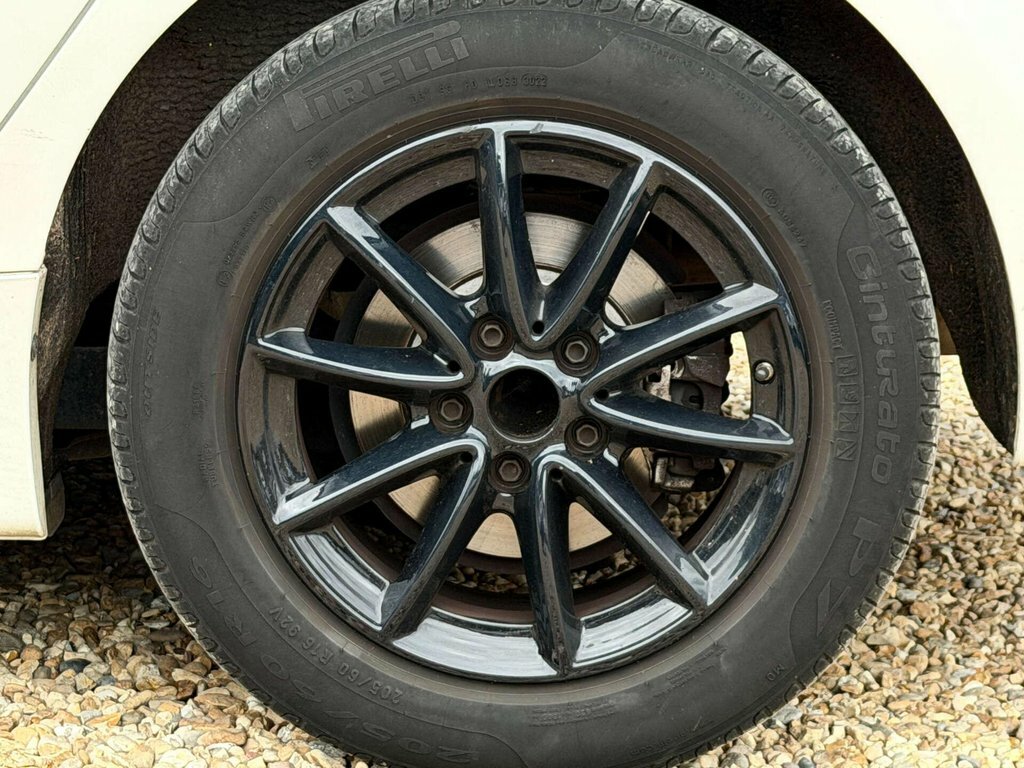BMW 2 Series 218D Sport Step Estate Black #25