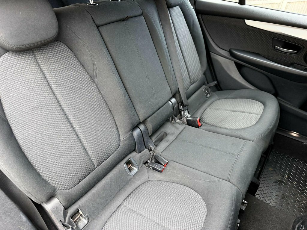 BMW 2 Series 218D Sport Step Estate Black #32