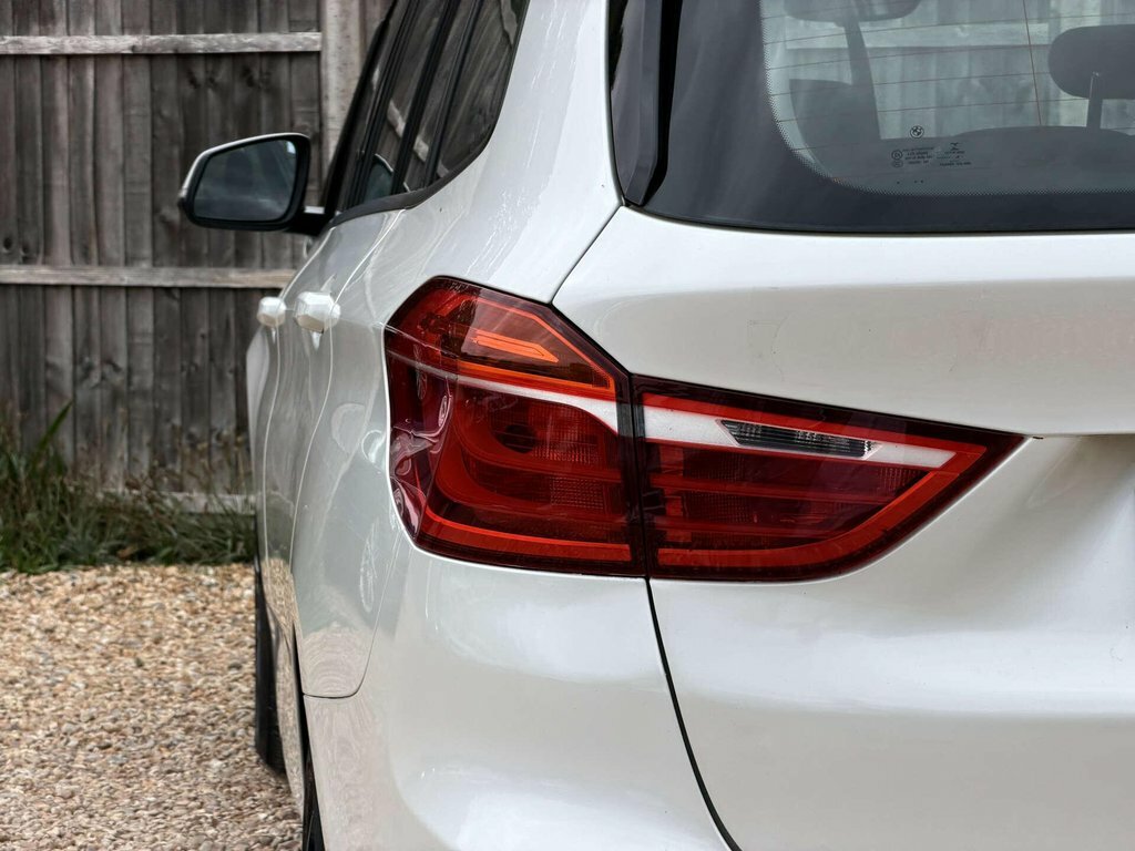 BMW 2 Series 218D Sport Step Estate Black #24