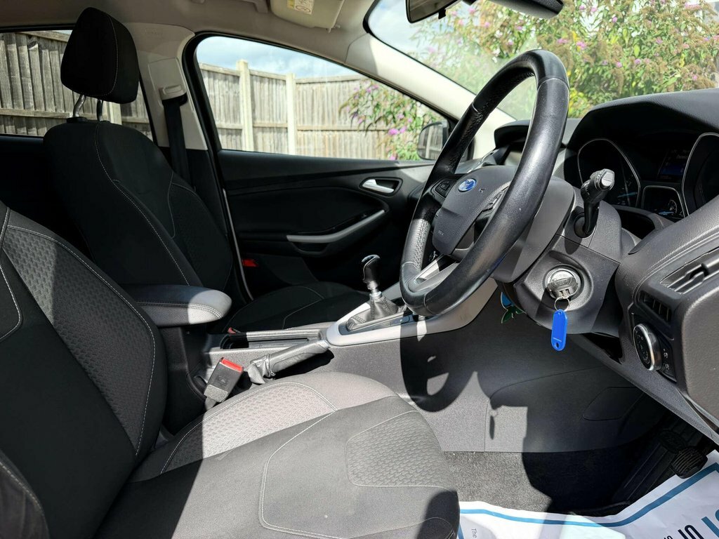 Ford Focus 1L Zetec Silver #5