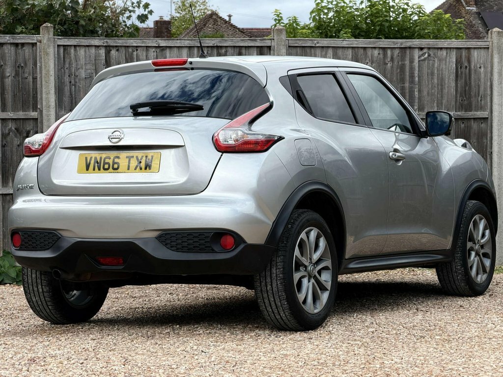 Nissan Juke 1.2L Tekna Silver #3