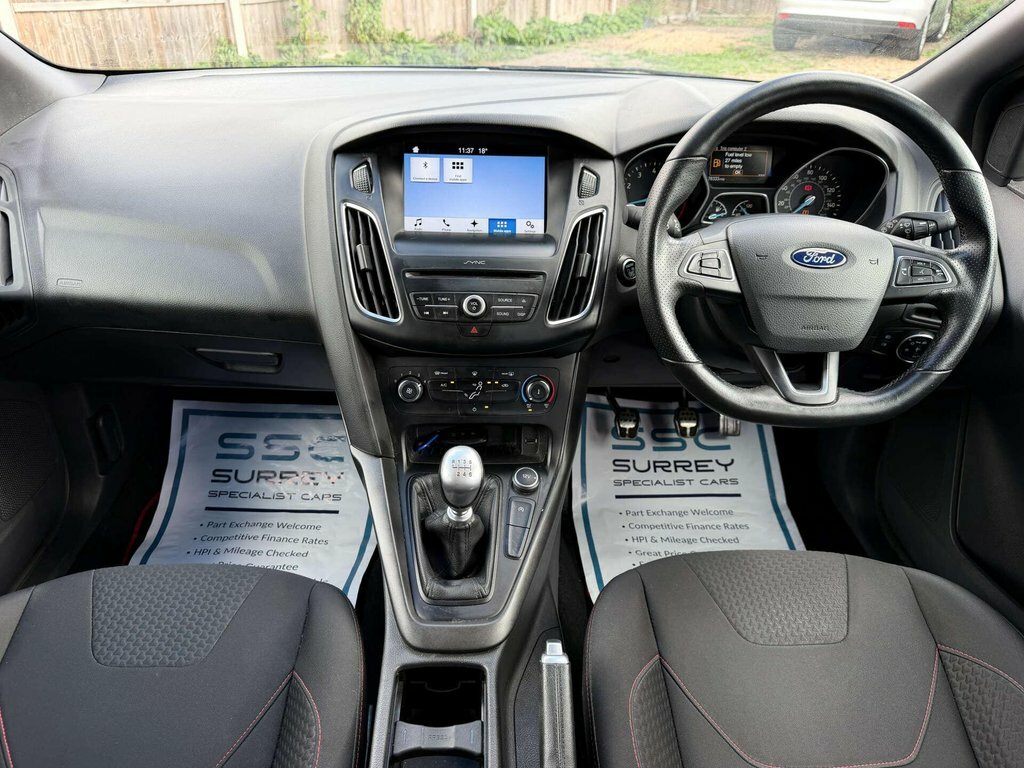 Ford Focus 1.0T Ecoboost St Line Hatchback Blue #38