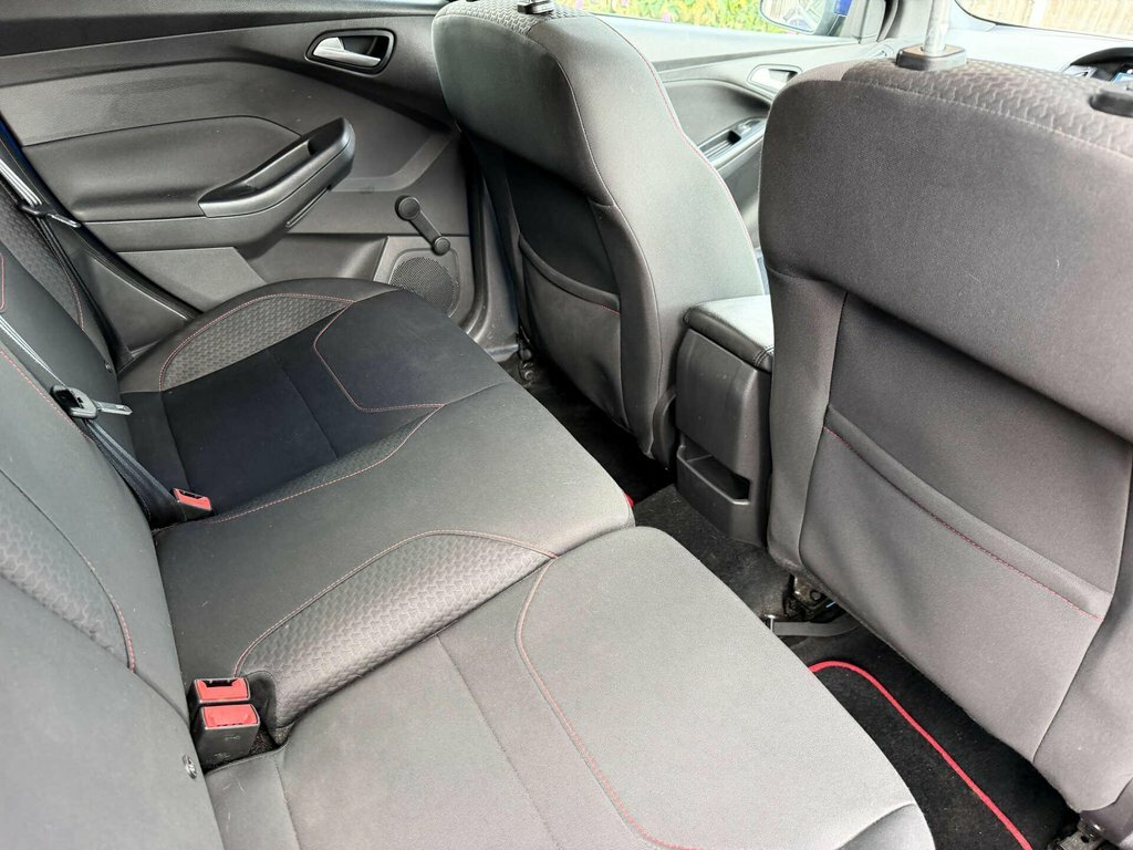 Ford Focus 1.0T Ecoboost St Line Hatchback Blue #32