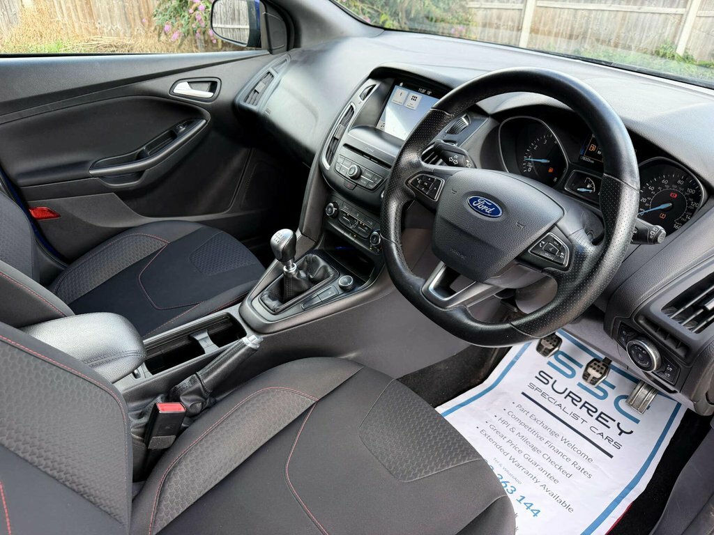 Ford Focus 1.0T Ecoboost St Line Hatchback Blue #29