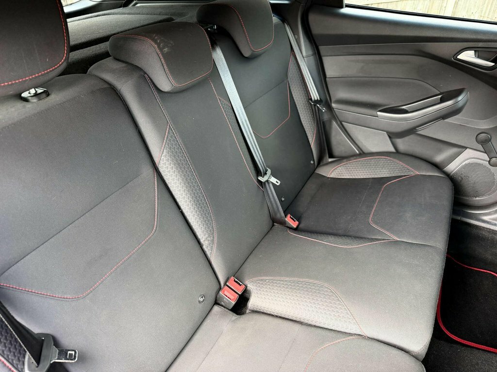 Ford Focus 1.0T Ecoboost St Line Hatchback Blue #33