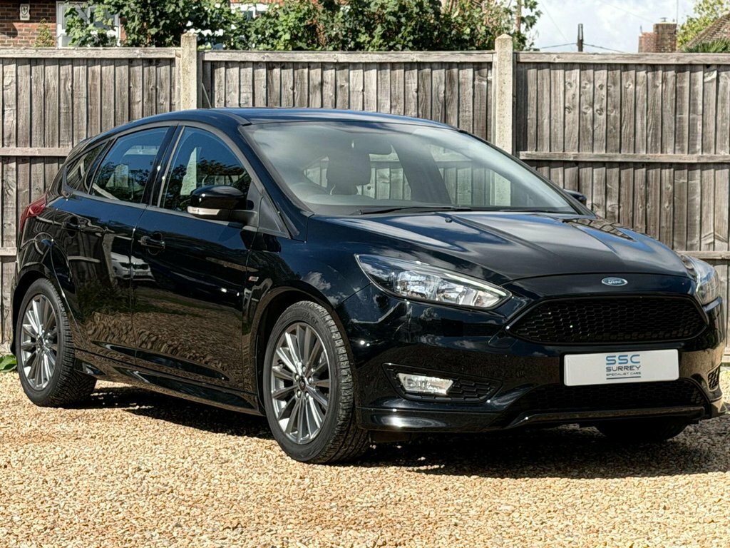 Ford Focus 1L St-line Black