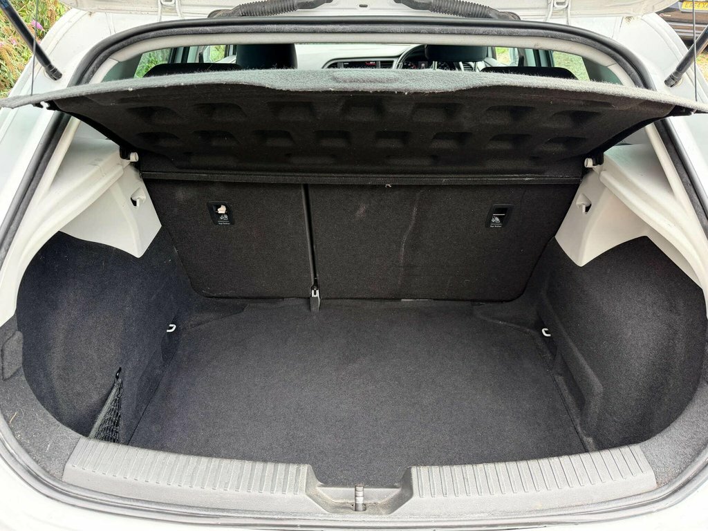 Seat Leon Estate 1.6 Tdi Se Technology St Dsg Euro 6 Ss 5 White #65