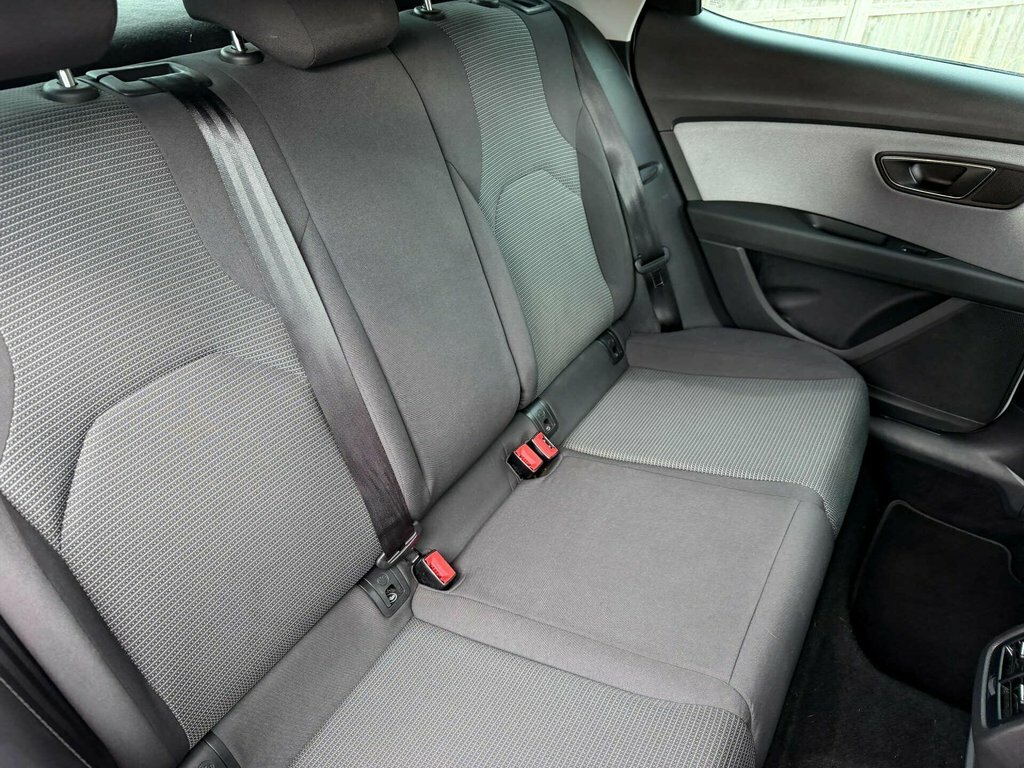Seat Leon Estate 1.6 Tdi Se Technology St Dsg Euro 6 Ss 5 White #34