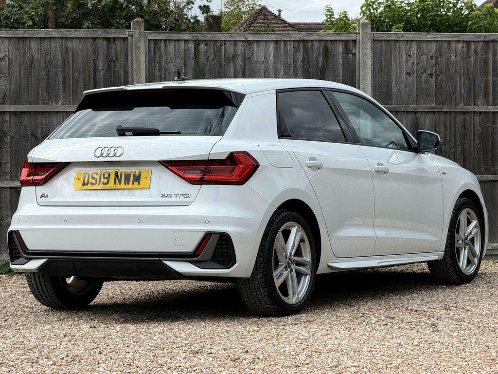 Audi A1 1L S Line White #3