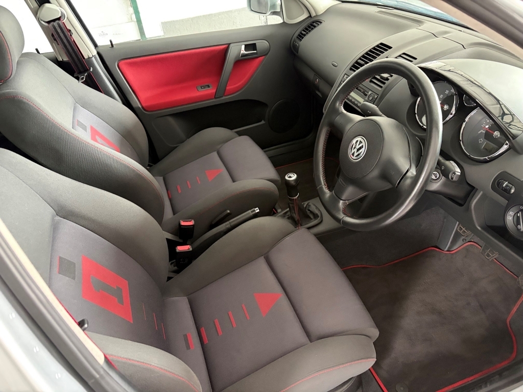 Volkswagen Polo E Silver #8